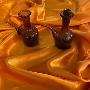 Vintage Amber Brown Hand Blown Glass With One Glass Stopper Oil Vinegar Cruet
